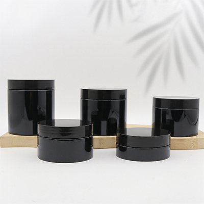 black jar